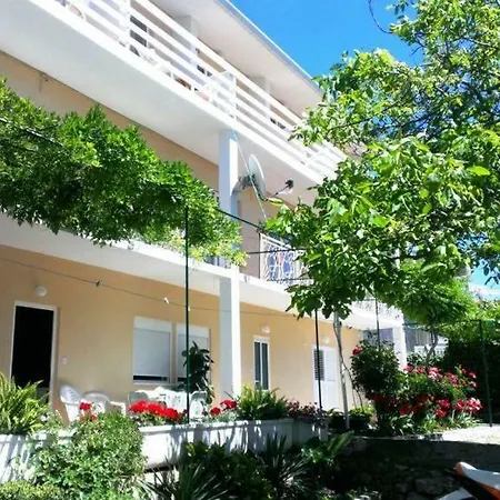 Studio Duce 13694b * Omiš